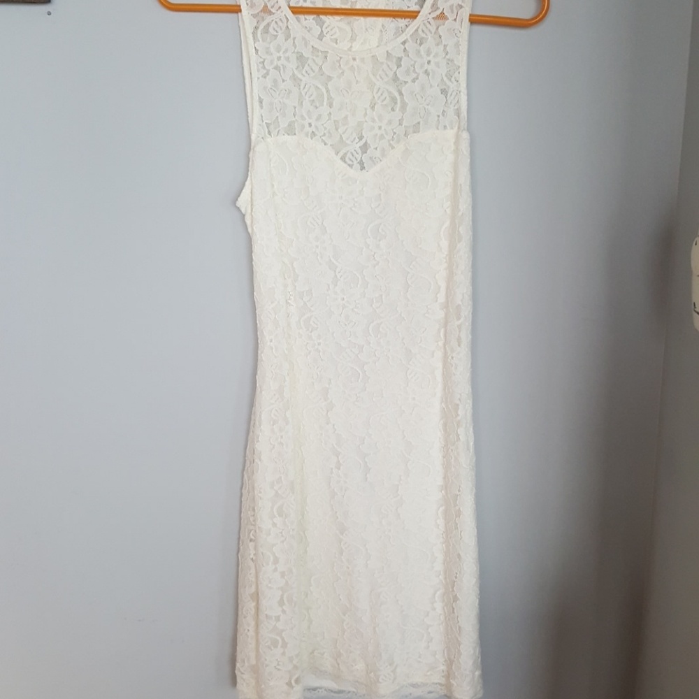 White lace dress